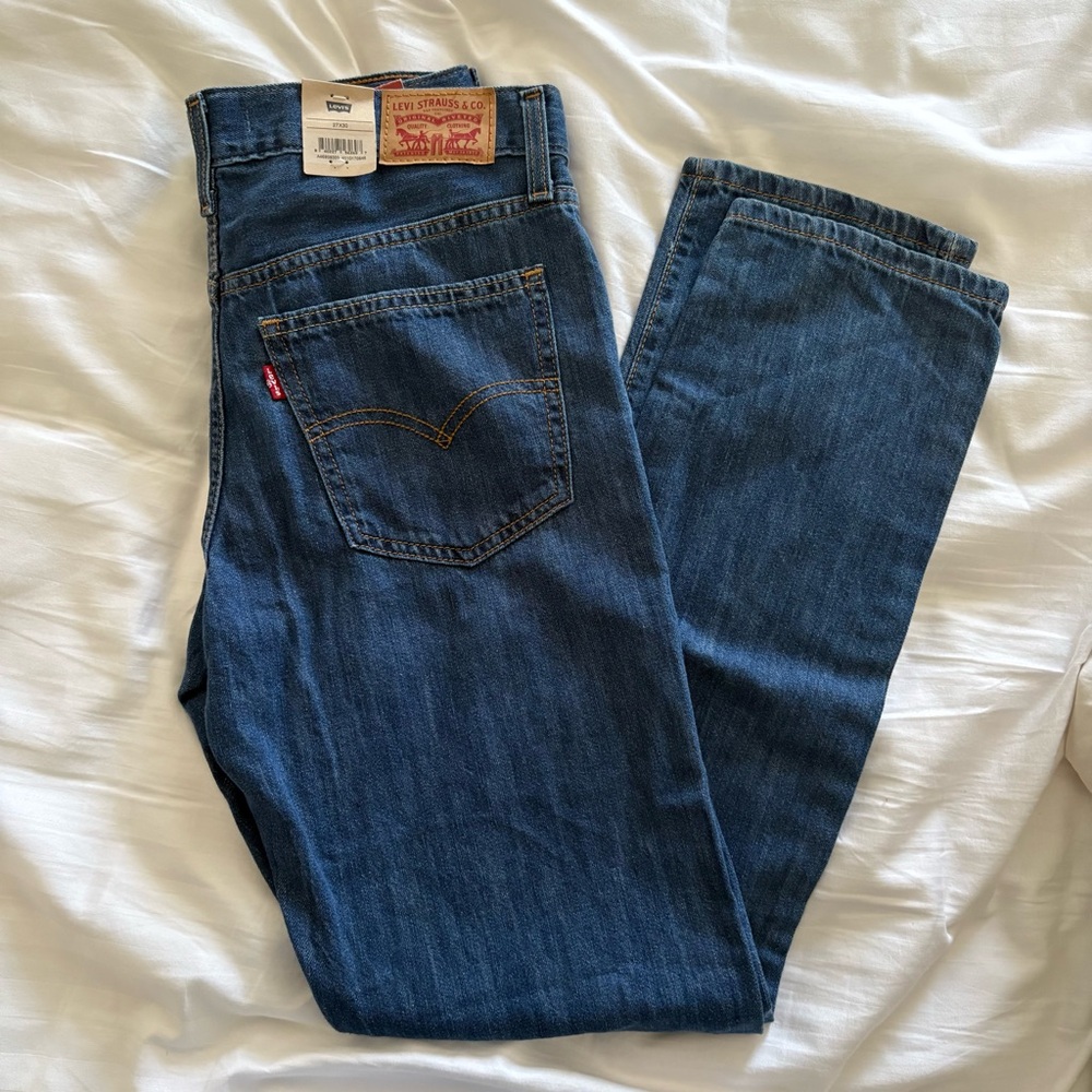 NWT Levi's Middy Straight Leg Mid Rise Jeans Size 27 x 30